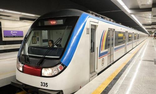کاهش سرفاصله حرکت قطارها در خط یک و ۳ مترو برای شرکت در مراسم ۱۳ آبان