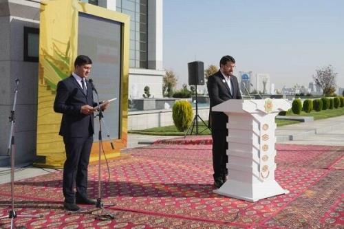 ترکمنستان از راه راه آهن ایران، به دریای آزاد متصل می شود