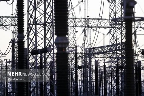تورم ۷۰ درصدی برق در پاییز ۱۴۰۴