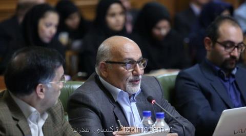 انتقاد خلیل آبادی از دریافت تعرفه های مختلف در مجموعه های گردشگری پایتخت